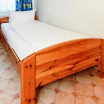Geraeumige Mit Terrasse In Appartamento Bensersiel