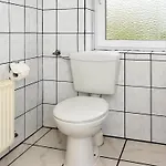 Geraeumige Mit Terrasse In Bensersiel