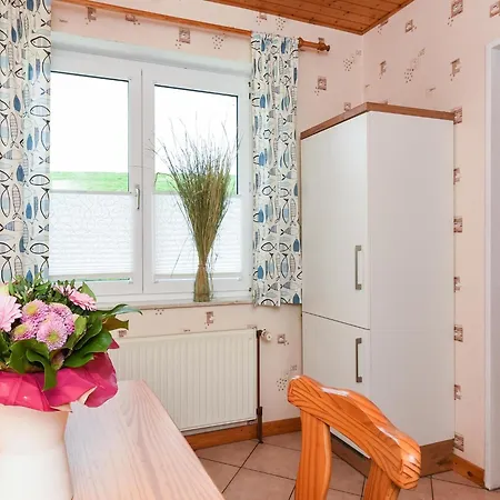 Apartment Geraeumige Mit Terrasse In Bensersiel