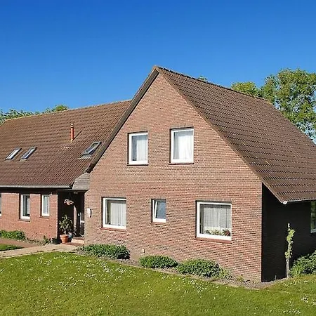 Apartment Geraeumige In *