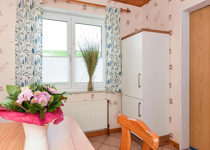 Apartment Geraeumige Mit Terrasse In Bensersiel